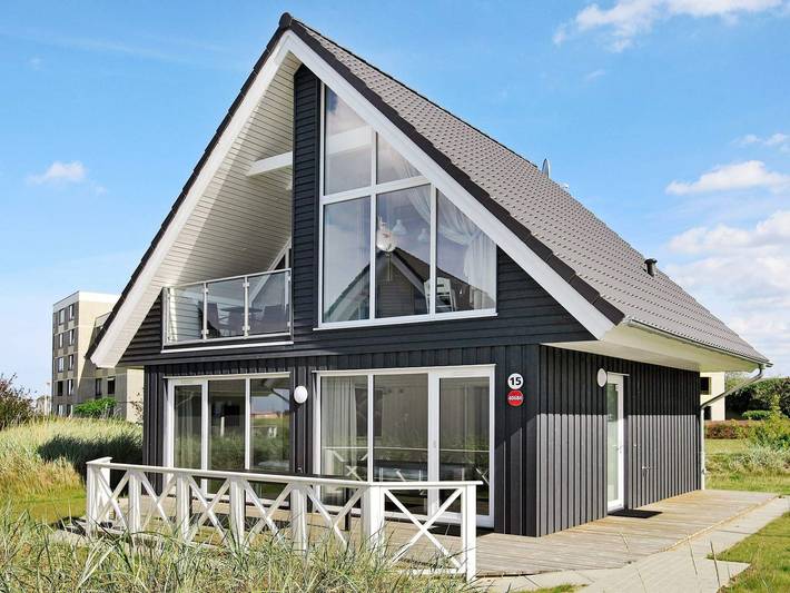 Ferienhaus für 6 Personen, mit Balkon und Whirlpool sowie Terrasse und Sauna an der Kieler Bucht