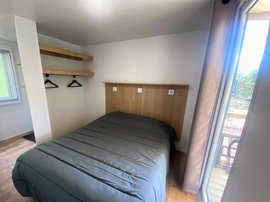 Camping Le Colomba - Mobilhome 4 personas - Vista al Mar o a la Montaña 3 Habitaciones 4 Personas Aire Acondicionado + Tv + Jacuzzi in Olmeto, Distrito de Sartène