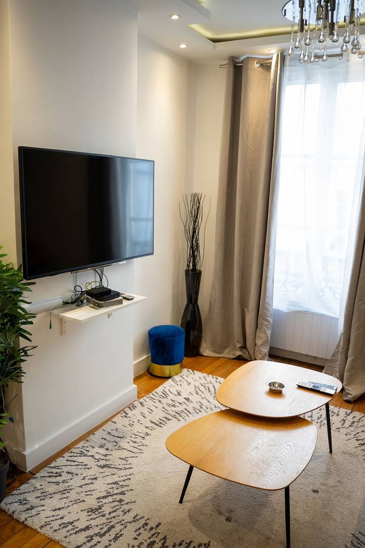 Apartamento entero, Apartamento entre el Arco del Triunfo y el Sagrado Corazón in París, Isla de Francia