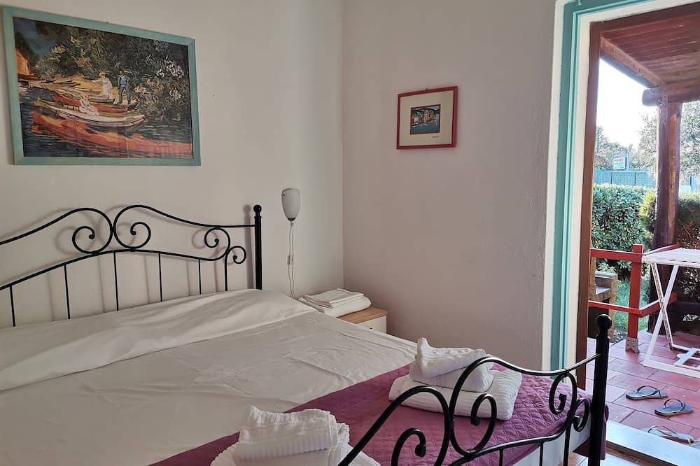Entire apartment, Appartement avec jardin 1/15 - Porto Pollo - Isola dei Gabbiani - Palau in Palau (Sardinia), Gallura