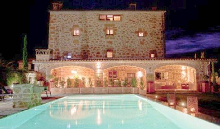 Casa rural para 14 personas, con piscina además de jardín y terraza en Castellar de la Ribera