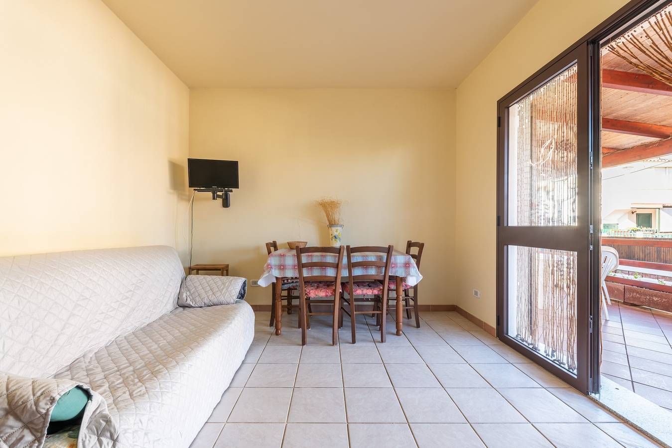 Casa vacanze "Via Delle Mimose 14" con terrazza privata in Calasetta, Sant'Antioco