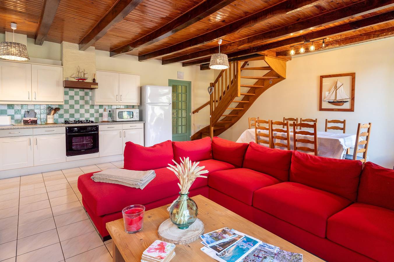 Casita de campo 'Domaine De Lestroué - Belle-île' con piscina compartida, terraza privada y Wi-Fi in La Vraie-Croix, Región de Vannes