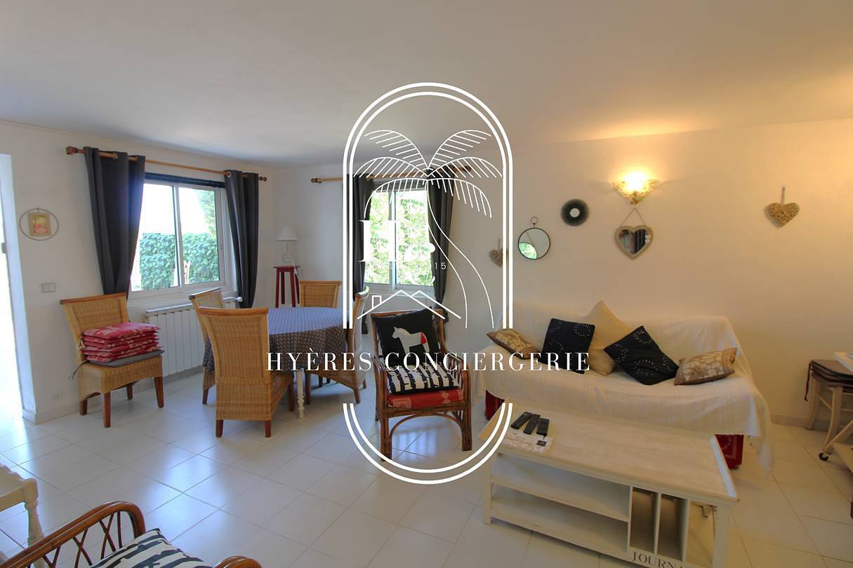 Apartamento vacacional entero, Giens/Rdj T3 indépendant terrasse vue Mer/Pk/Wifi in Hyeres, Parque nacional Port-Cros