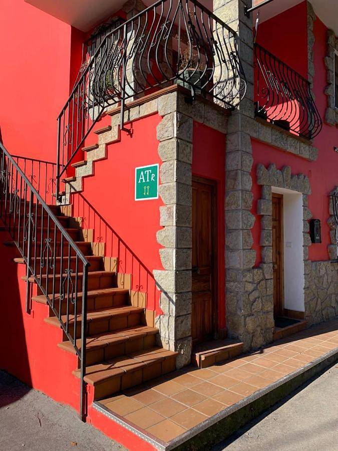 Casa rural para 7 personas, con vistas además de jardín y terraza, Se admiten mascotas en Soto de Cangas - 4