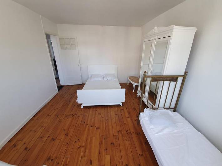 Gîte pour 6 personnes, avec piscine et jardin à Saint-Vincent-de-Reins - 4