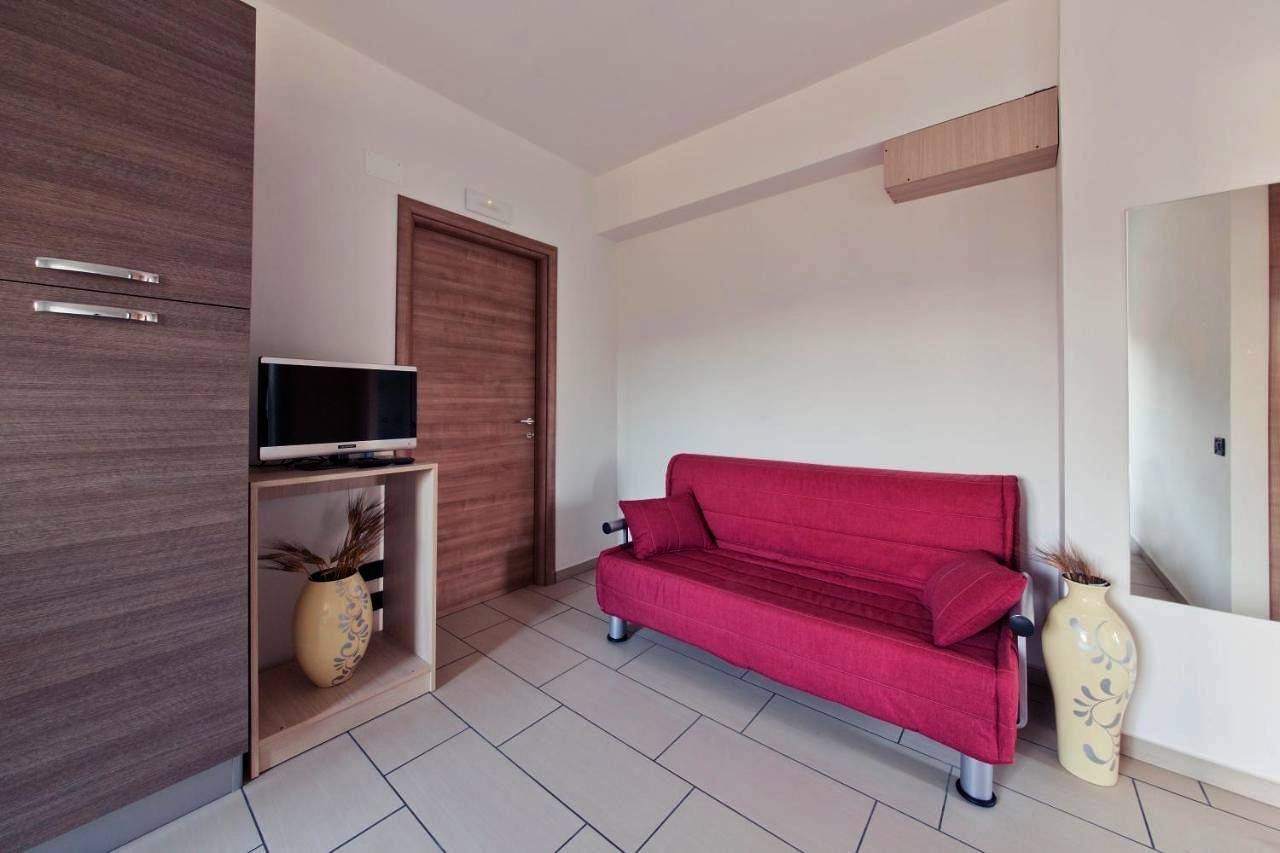 Longomare in Corigliano-Rossano, Golfo di Taranto