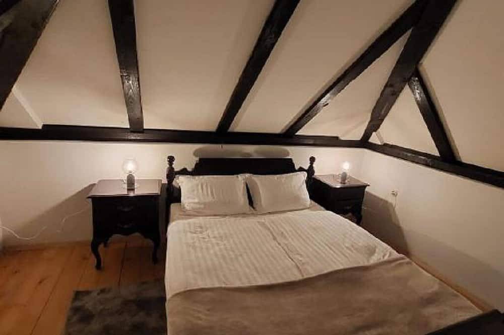 Escape to Tranquility: Stunning Panoramic Views & Outdoor Jacuzzi- Pet friendly. in Osijek-Baranja