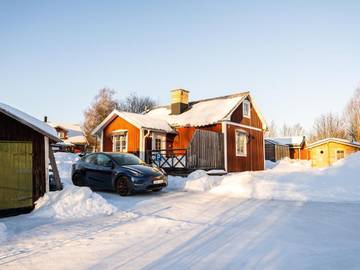 Cottage pour 4 personnes, avec vue ainsi que jardin et sauna à Lulea