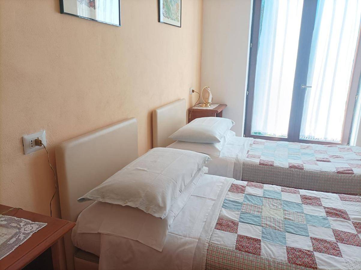 Bed and Breakfast da Pio in Castello Valtravaglia, Castelveccana