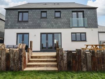 Cottage for 10 People in Crantock, Cornwall, Photo 2