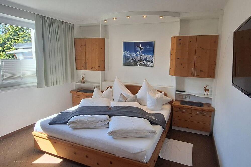 Ganze Wohnung, Appartements Haus Olympia - Apartment A für bis zu 4 Personen in Tuxer Alpen, Lans