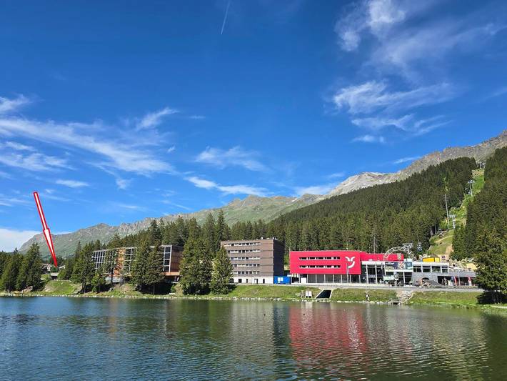 Ganze Wohnung, Ferienwohnung Belaria am Heidsee – nur 3 Gehminuten zur Rothornbahn in Vaz/Obervaz, Plessur Alpen