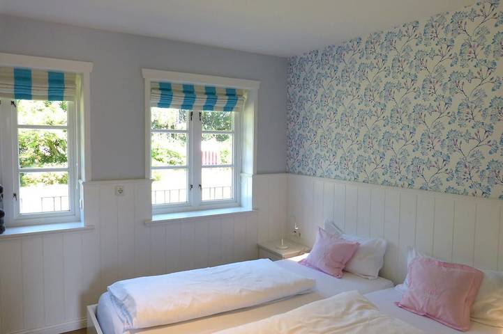 Ferienhaus für 6 Personen, mit Terrasse und Garten in Nebel - 4