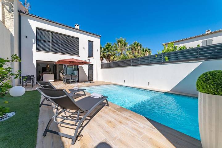 Chalet para 6 personas, con jardín y sauna además de jacuzzi y piscina, Se admiten mascotas - 1