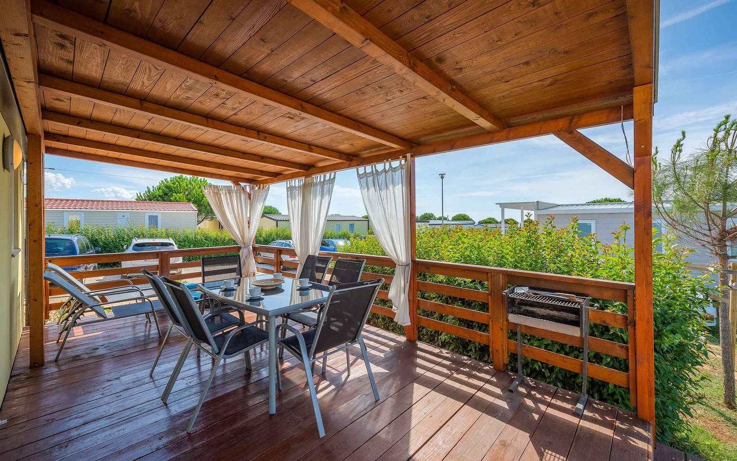 Mobilehome mit Klimaanlage und Terrasse  in Karigador, Umag und Umgebung
