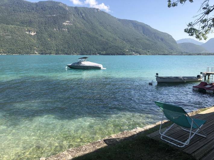 Maison de vacances pour 15 personnes, avec Balcon et Terrasse ainsi que Jardin et Vue sur le lac à Doussard