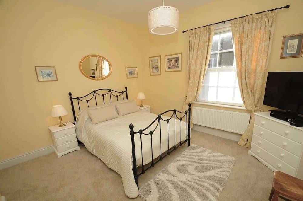 Quay Corner, 5 bed house, Christchurch Dorset in Bournemouth, Südwestengland