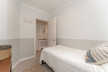 Vacation Rental for 4 Guests in Camden, London, Picture 2