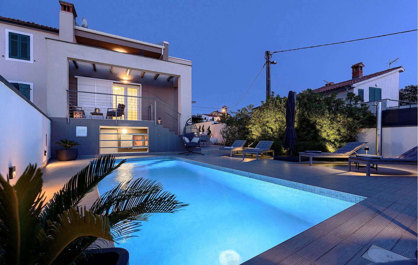 Appartement moderne de 2 chambres avec piscine, terrasse et Wi-Fi, à 2 km de la rivière in Labin, Côte Est de l'Istrie