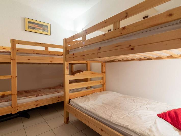 Gîte pour 6 personnes, avec Terrasse à Esquièze-Sère - 4