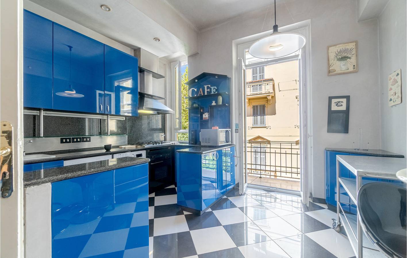 Hel ferielejlighed, Ferielejlighed for 8 personer med terrasse in Genova (City), Genova