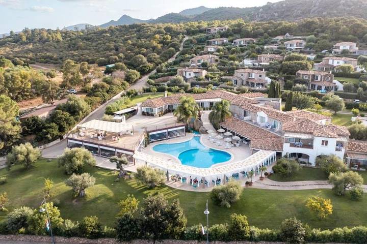Bungalow für 5 Personen, mit Pool und Balkon in Costa Rei - 3