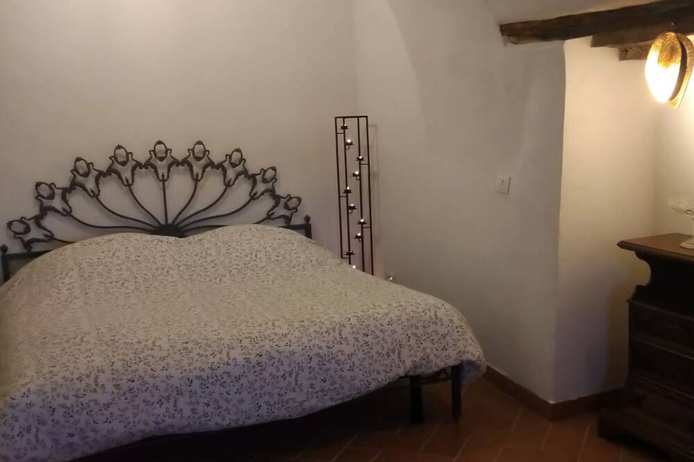 Naturstein-Landhaus in Arcevia, Ancona Provinz