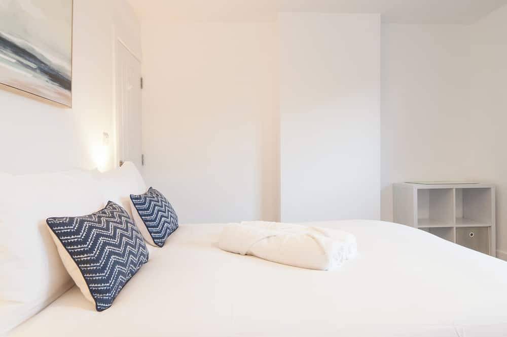 The Spitfire - Newly renovated 3-bed house in Cheltenham in Cheltenham, Gloucestershire