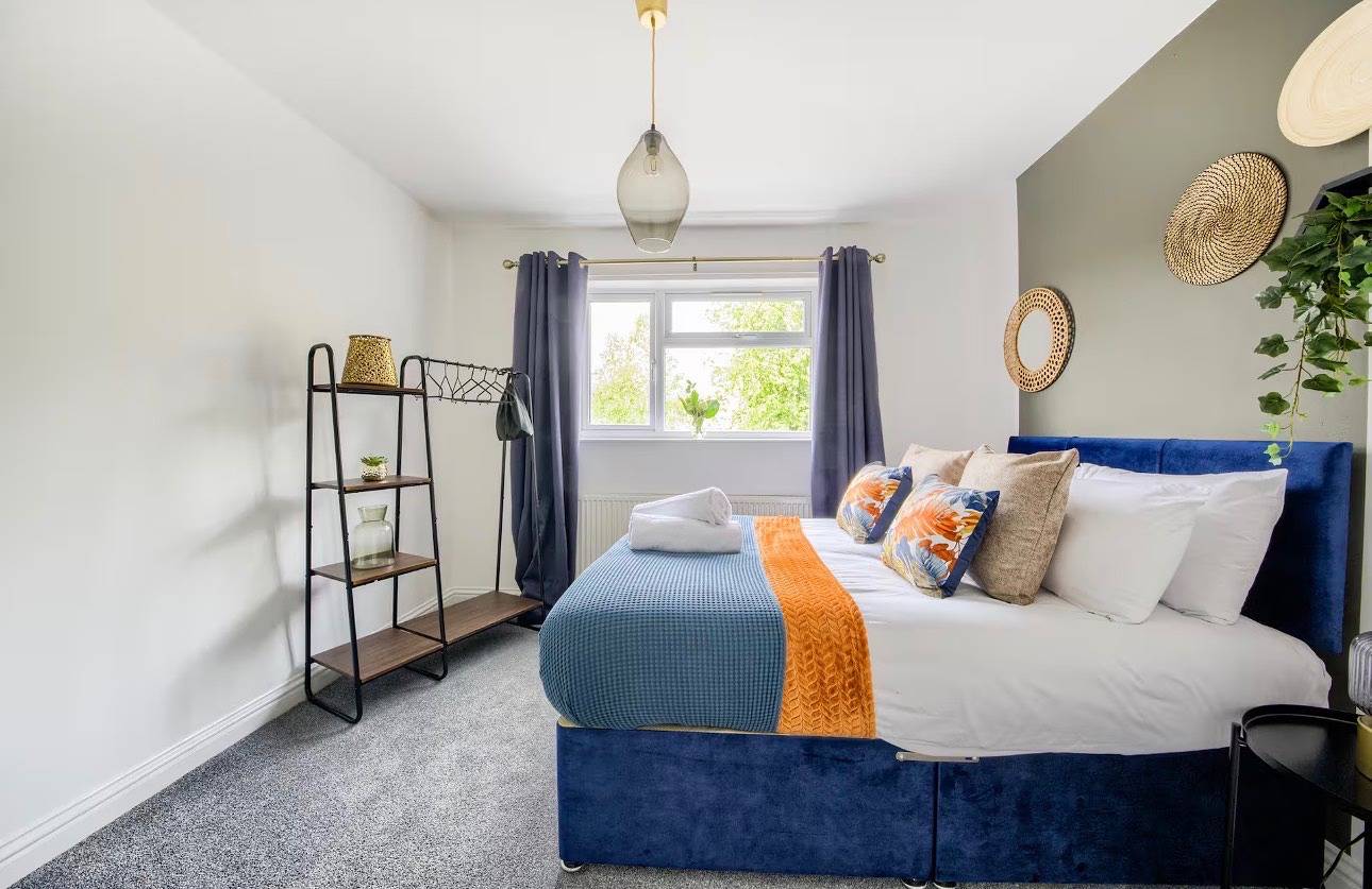 Coventry Sleeps 8 Garden and Large Driveway in Coventry, Birmingham y alrededores