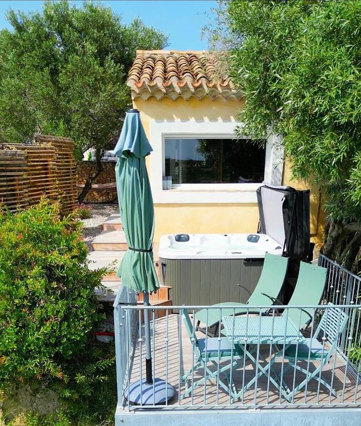 Location de vacances pour 2 personnes, avec piscine ainsi que jardin et vue à Cazouls-lès-Béziers - 3