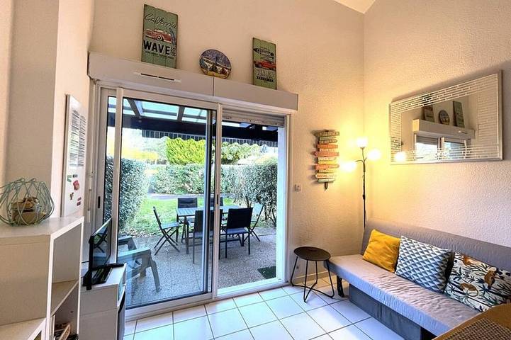 Ganze Wohnung, T2 Apartment mit Galerie, Terrasse und Haustiere erlaubt in Soustons, Côte d’Argent