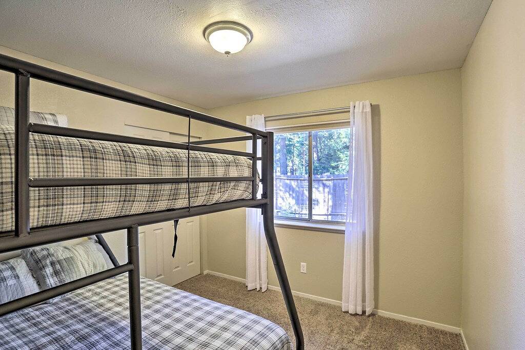 Neu! Basislager Lassen, 13 Mi zum Volcanic Natl Park in Shasta County