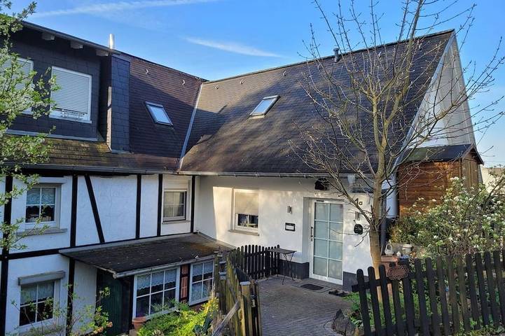 Ferienwohnung für 5 Personen, mit Terrasse und Garten