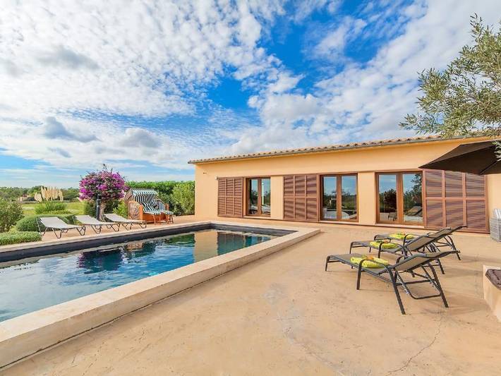 Bungalow für 8 Personen, mit Pool und Garten sowie Terrasse auf den Balearen - 2