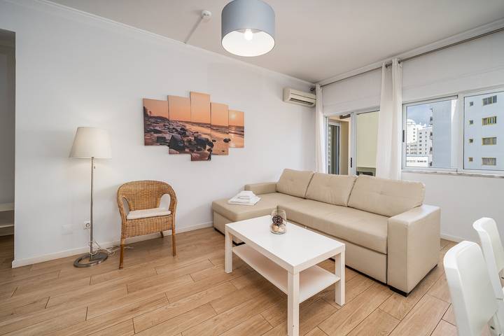 Ferienwohnung für 4 Personen, mit Balkon und Kinderpool sowie Garten in Portimão - 3