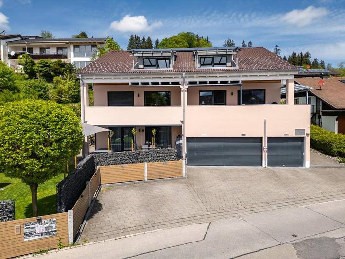 Ferienwohnung für 4 Personen, mit Balkon und Ausblick am Hopfensee