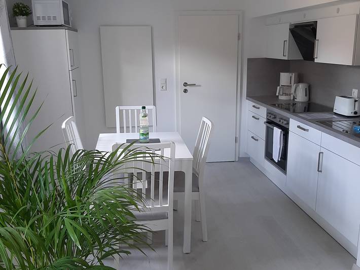 Ganze Ferienwohnung, Bugenhagen - Classic Appartements - 5 Fw 5 m. 2 Schlafr.,1 große Wohnküche,1 komb.Wohn-Schlafr.,Du+Wc,Dachgeschoss in Arnstadt (Thüringen), Arnstadt
