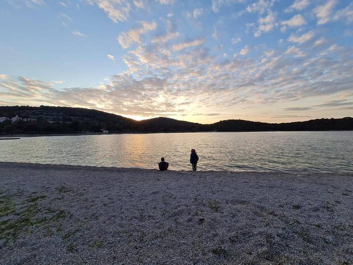 Camping pour 7 personnes, avec jardin et vue, animaux acceptés à Tisno - 2