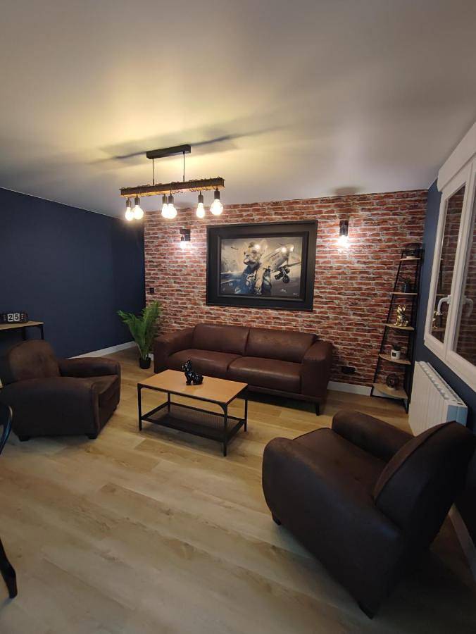 Location de vacances pour 6 personnes, avec Terrasse ainsi que Jardin et Vue à Saint-Côme-du-Mont