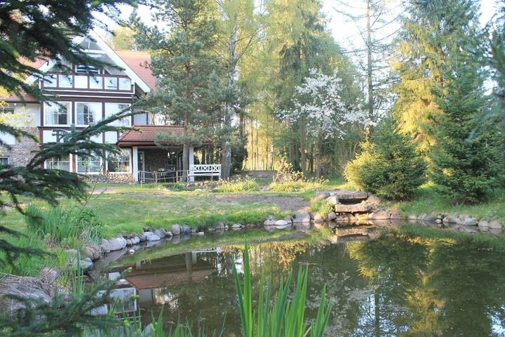 Ferienhaus für 21 Personen, mit Sauna und Seeblick sowie Garten und Ausblick - 1