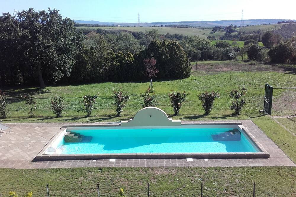 Incantevole villa con parco, piscina privata tra gli olivi, relax in Maremma in Provincia di Viterbo