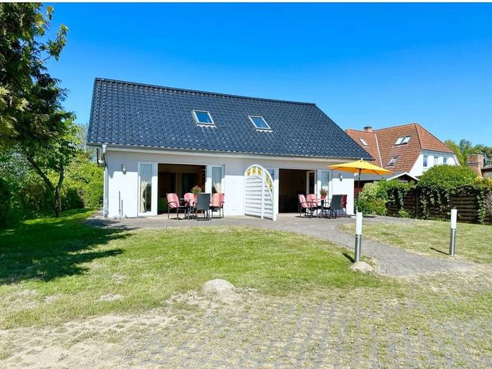 Ferienhaus für 4 Personen, mit Garten in Börgerende-Rethwisch