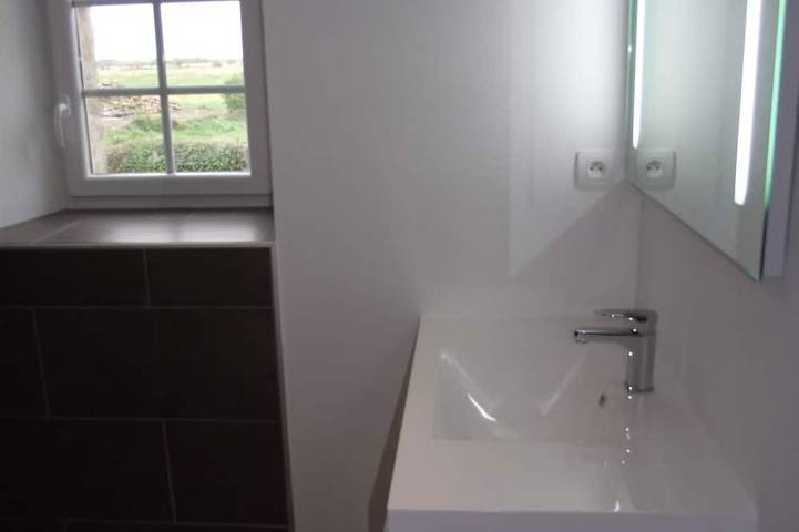 Gite Eugène, 800m from the beach in Pirou, garden, terrace, wifi, wood stove in Pirou, Coutances und Umgebung