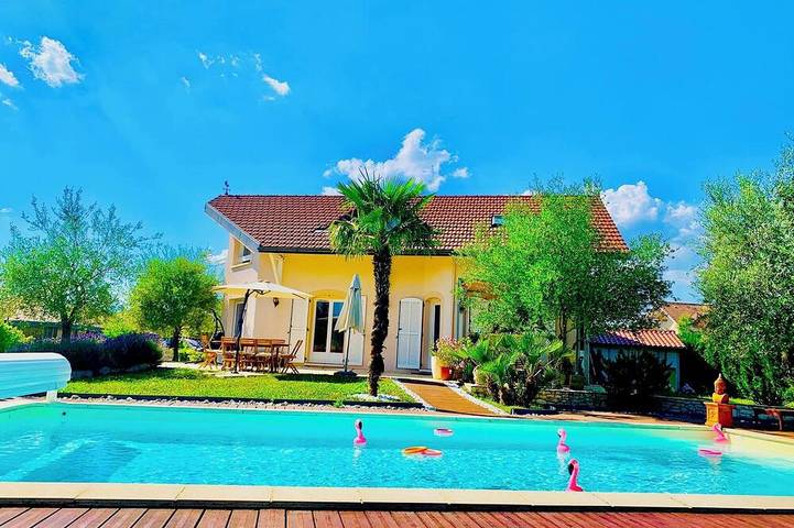 Villa for 9 people, with balcony and garden - 1