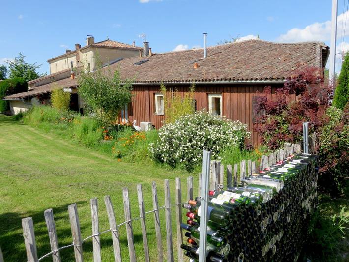 Gîte pour 7 personnes, avec terrasse et jardin à Sadirac