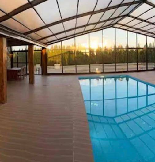 Chalet para 8 personas, con jardín además de jacuzzi y piscina - 1