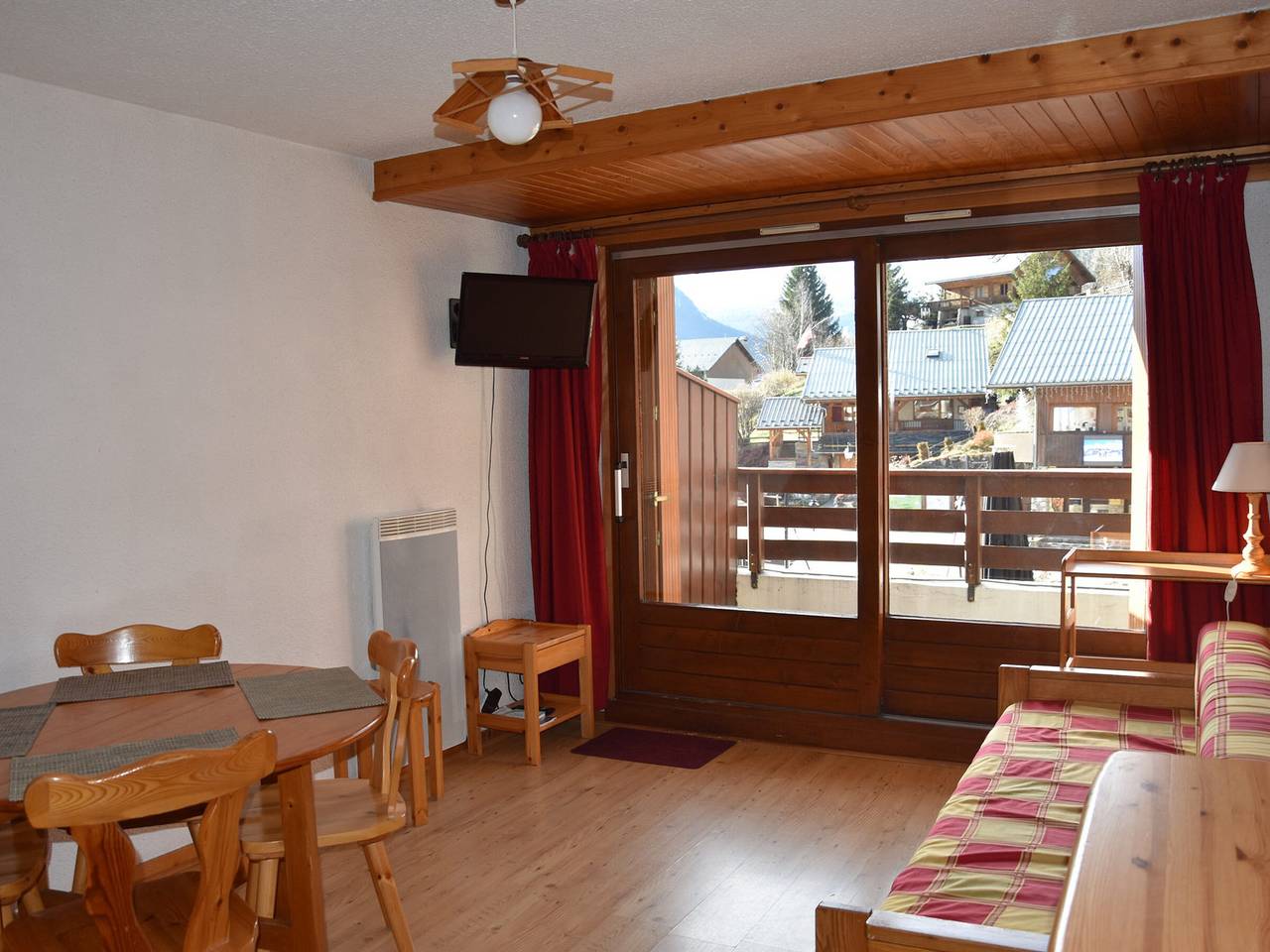 Appartement entier, Studio Cabine Centre Station, Animaux Admis in Champagny-en-Vanoise, Parc National de la Vanoise