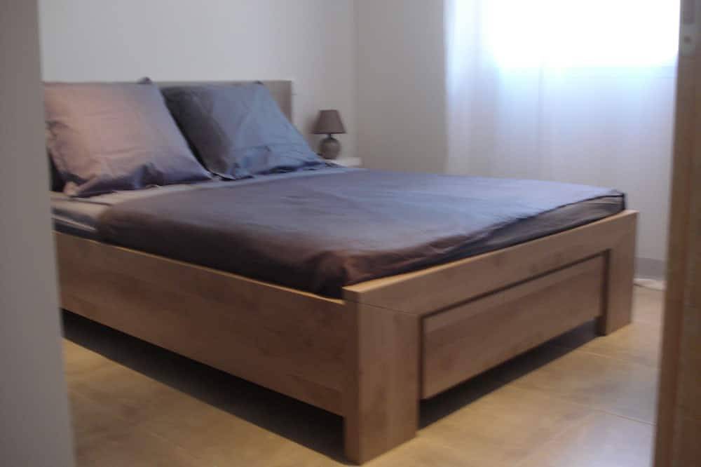 Appartement entier, Appartement T3  ' superbe vue mer et montagne' in Calenzana, Région de Calvi