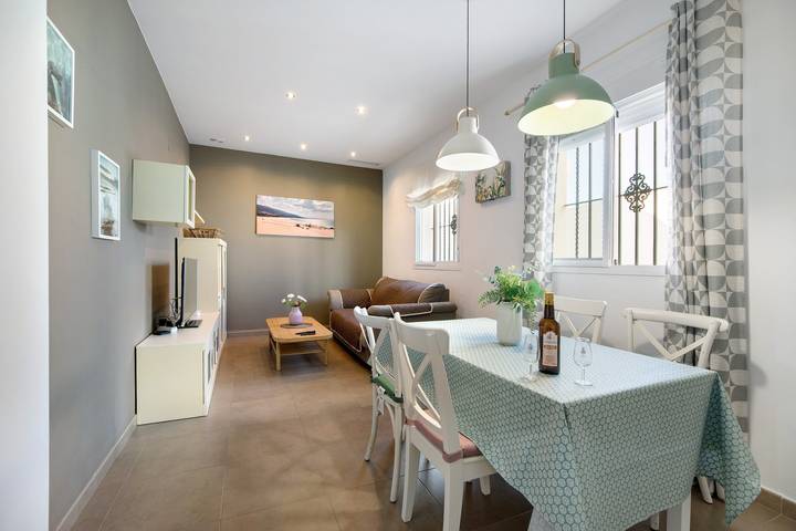 Appartamento intero, Appartamento Piso Arquillo del Reloj pet-friendly con Wi-Fi in Chiclana de la Frontera, Costa de la Luz